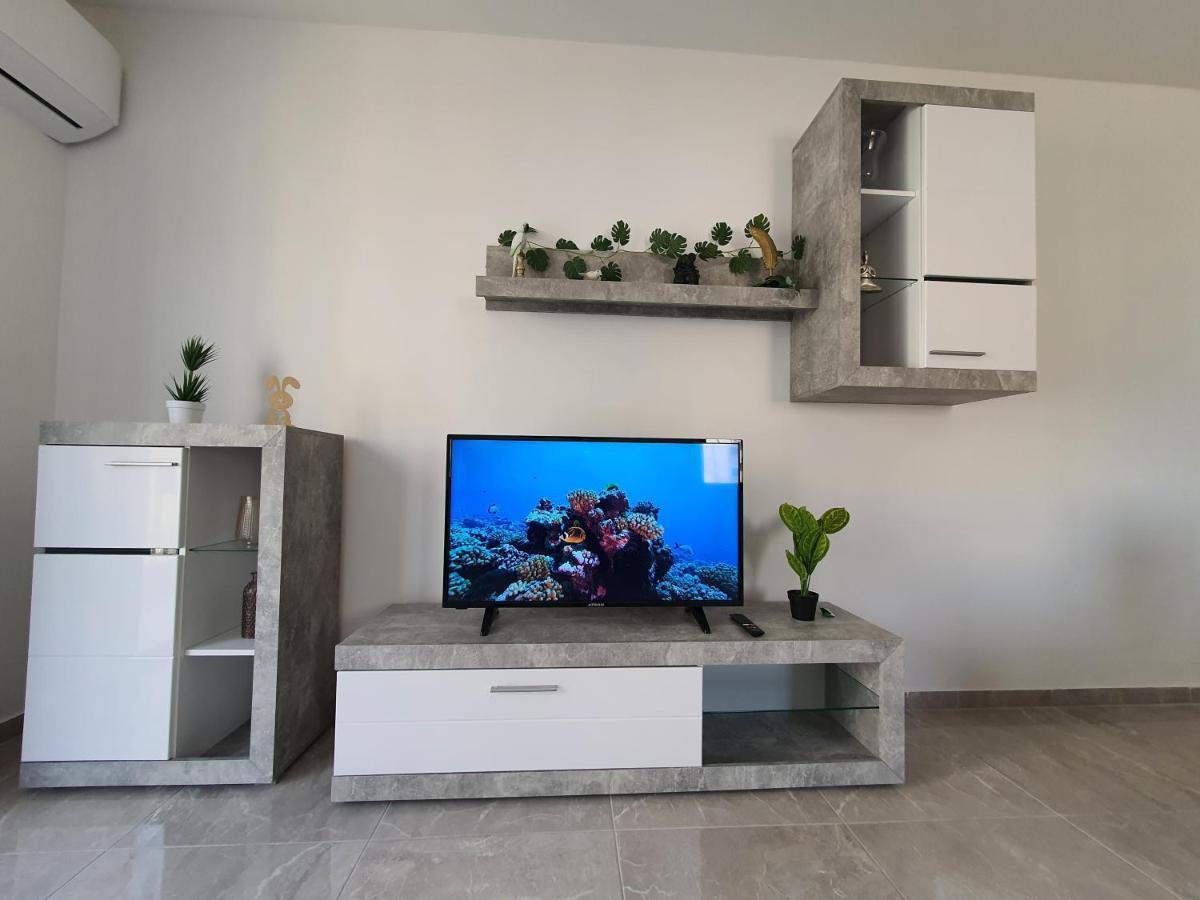 Pretty 2 Bedroom Apartment With Shared Pool St. Paul's Bay Bagian luar foto