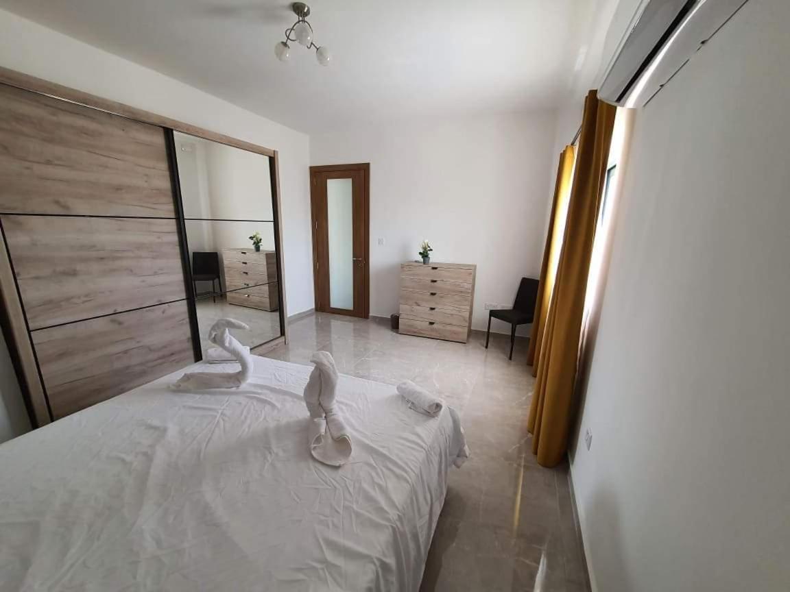 Pretty 2 Bedroom Apartment With Shared Pool St. Paul's Bay Bagian luar foto